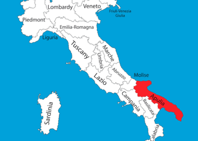 map of italy with puglia outlined in red